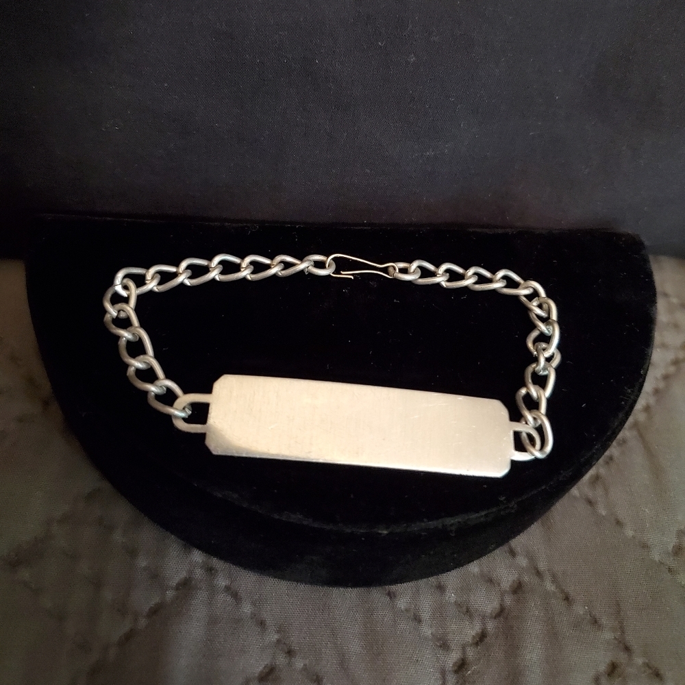 Vintage Lightweight Aluminum Blank ID Bracelet - Picture 2 of 8
